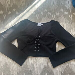 Princess Polly Black Cropped Long Sleeve Size US 4